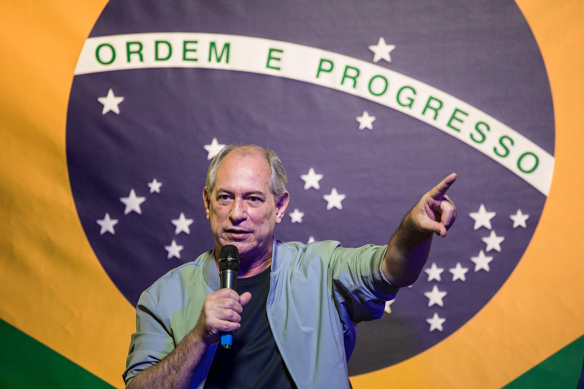 Em pronunciamento Ciro Gomes repete ataques a Lula e Bolsonaro e